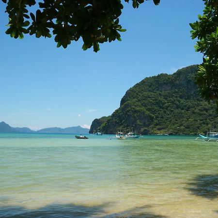 El Nido Mahogany Beach Hotel Екстериор снимка