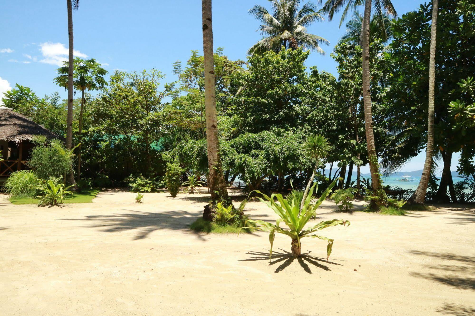 El Nido Mahogany Beach Hotel Екстериор снимка